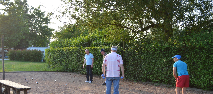 pétanque camping